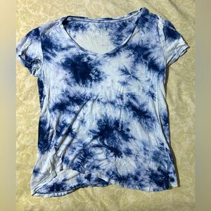 Aeropostale Blue and White Relaxed T-Shirt
